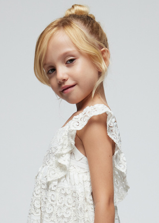 Mayoral Mini 3924-035 Sukienka koronkowa dla dziewczynki Crudo