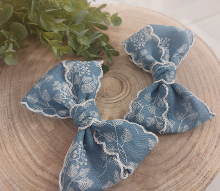 Maade.pl Spinki do włosów Kokardki - 2 sztuki Kolor niebieski a'la jeans