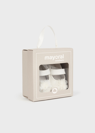 Mayoral Newborn 9630-030 Buty balerinki z pomponami dla noworodka Blanco