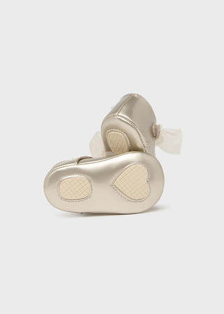 Mayoral Newborn 9687-034 Buty balerinki z kokardką dla noworodka Light gold
