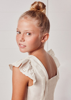 Mayoral Junior 6829-010 Kombinezon letni z haftem dla dziewczynki Ecru