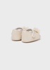 Mayoral Newborn 9630-029 Buty balerinki z pomponami dla noworodka Crema