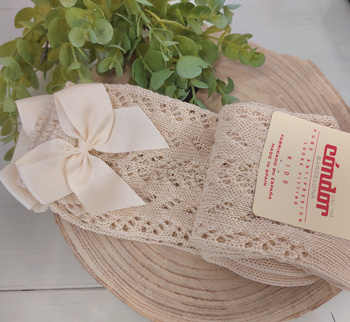 Condor 2519/2 304 Podkolanówki ażurowe z kokardą Kolor Lino